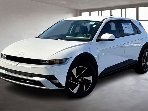 New 2026 Hyundai Ioniq 5 SEL image 2