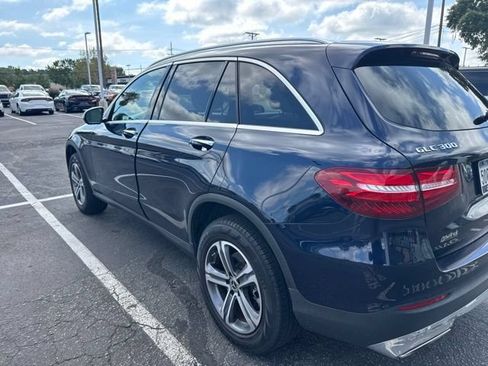 Used 2019 Mercedes-Benz GLC 300 4MATIC image 7