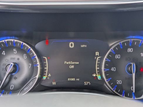 Used 2018 Chrysler Pacifica Touring-L Plus w/ S Appearance Package image 28