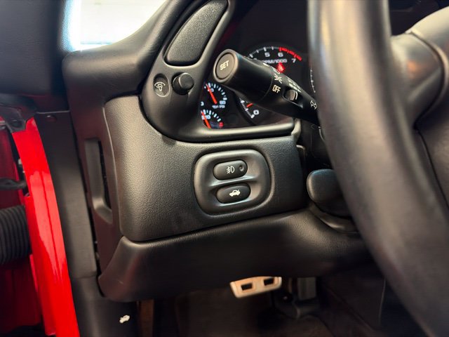 Used 2004 Chevrolet Corvette Coupe RWD image 15