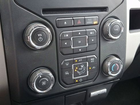 Used 2014 Ford F150 XLT w/ Equipment Group 302A Luxury AWD/4WD image 15