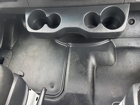 Used 2024 Mercedes-Benz Sprinter 2500 image 25