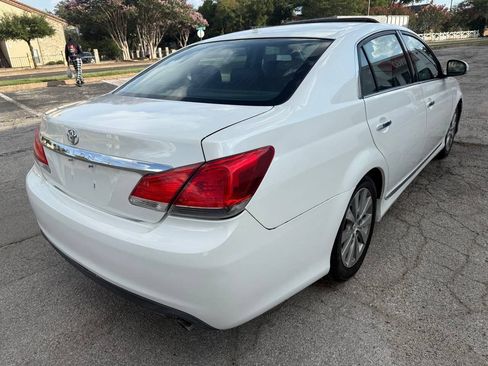 Used 2011 Toyota Avalon Limited FWD image 6
