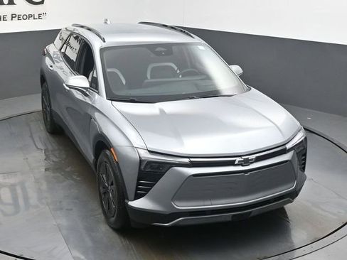 New 2026 Chevrolet Blazer EV LT image 25
