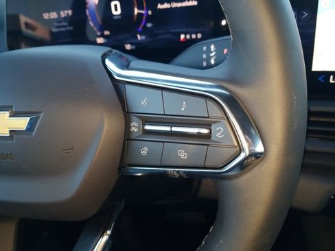 New 2025 Chevrolet Silverado EV LT image 9