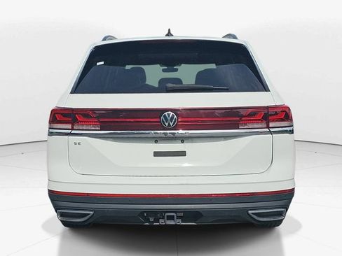 Used 2025 Volkswagen Atlas SE FWD image 4
