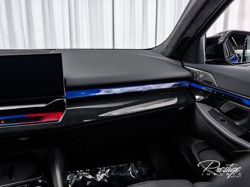 Used 2025 BMW M5 w/ Executive Package AWD/4WD image 34