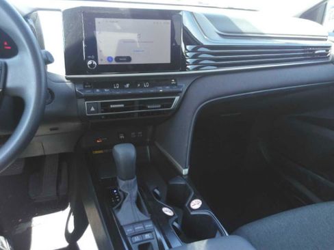 Used 2025 Toyota Camry LE FWD image 6