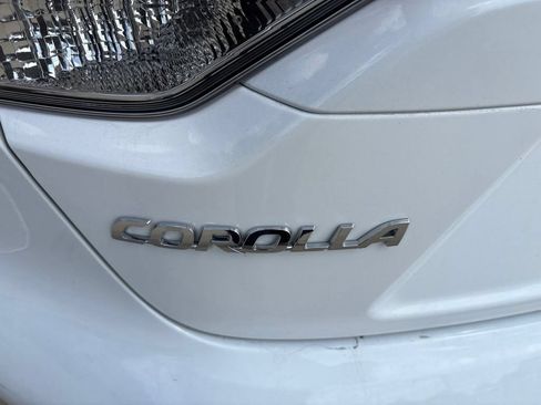 Used 2025 Toyota Corolla LE FWD image 23