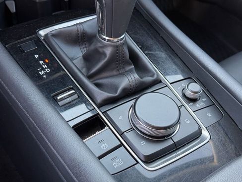 Used 2023 MAZDA MAZDA3 s image 24