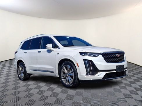 Used 2021 Cadillac XT6 Premium Luxury AWD/4WD image 1