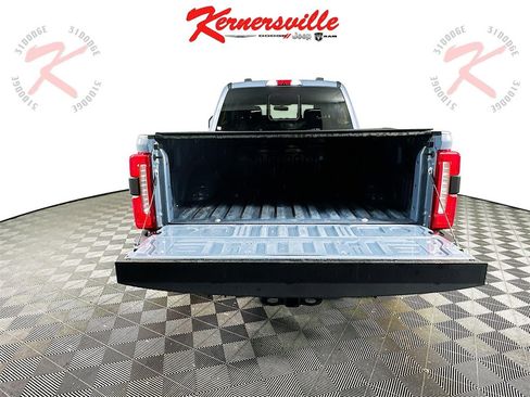 Used 2023 Ford F250 Lariat w/ Sport Appearance Package image 29