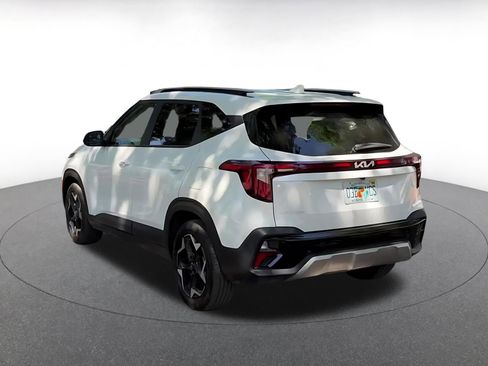Used 2025 Kia Seltos S FWD image 11
