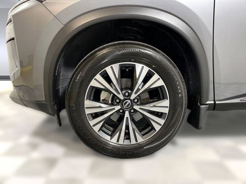 Used 2023 Nissan Rogue SV image 8