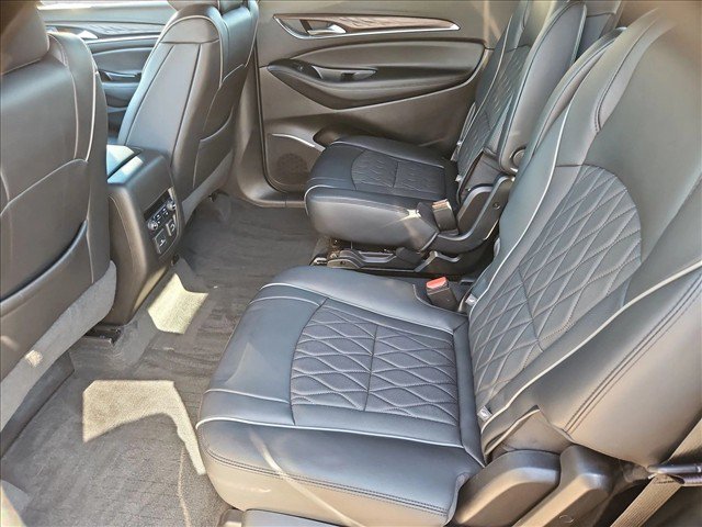 Used 2023 Buick Enclave Avenir w/ Avenir Technology Package AWD/4WD image 27