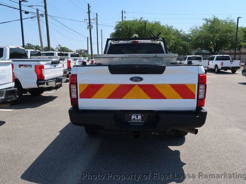 Used 2022 Ford F250 XL w/ Power Equipment Group AWD/4WD image 4