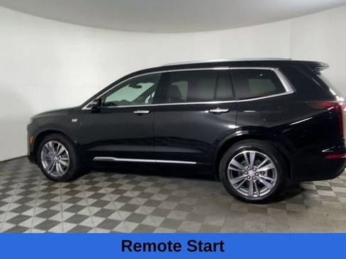 Used 2025 Cadillac XT6 Premium Luxury image 8