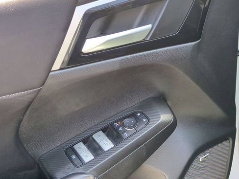 Used 2025 Mitsubishi Outlander SE AWD/4WD image 13