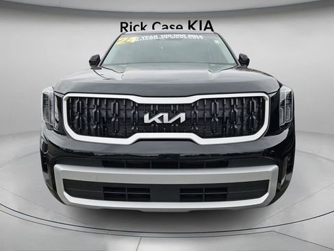 Certified 2024 Kia Telluride EX w/ EX Captain's Chair Package image 3