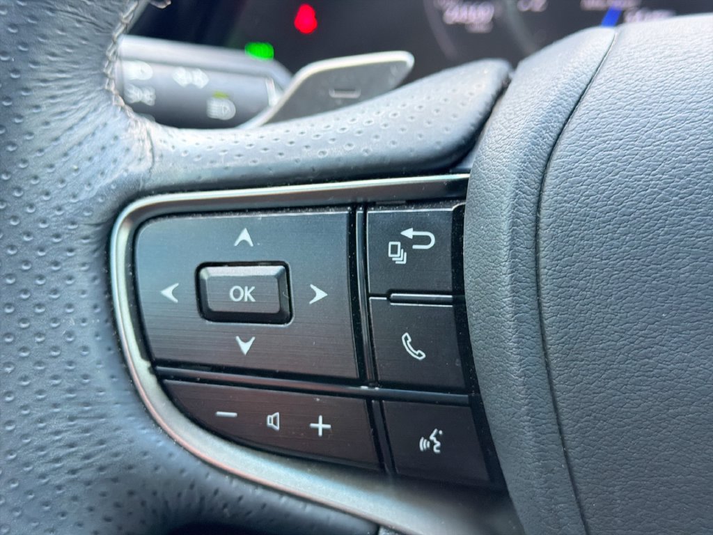 Used 2024 Lexus ES 350 F Sport w/ Accessory Package (Z2) FWD image 26