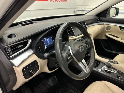 Used 2019 INFINITI QX50 Essential w/ Proactive Package image 21
