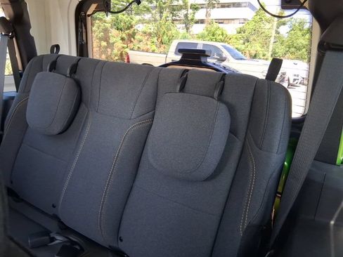 Certified 2025 Jeep Wrangler Sport AWD/4WD image 34