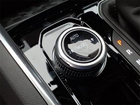 New 2026 GMC Canyon Elevation image 18