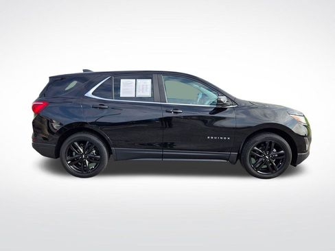 Used 2021 Chevrolet Equinox LT image 2