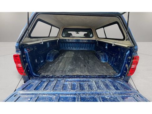 Used 2017 Chevrolet Silverado 1500 LT w/ All Star Edition AWD/4WD image 30