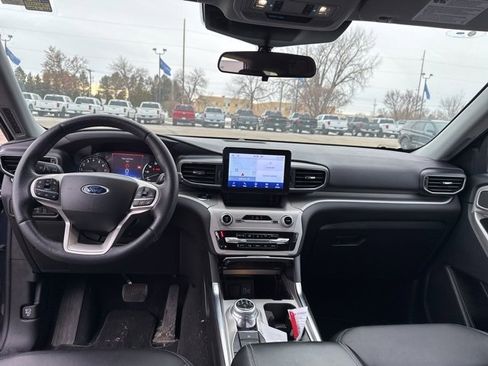 Used 2023 Ford Explorer XLT w/ Equipment Group 202A image 17