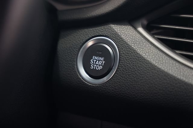 Used 2020 Hyundai Elantra GT N Line FWD image 31