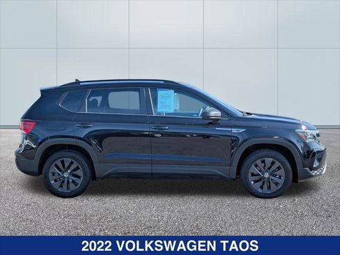 Used 2022 Volkswagen Taos S image 6