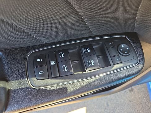 Used 2023 Dodge Charger SXT w/ Blacktop Package image 13