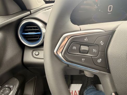 Used 2026 Chevrolet Trax LT w/ Driver Confidence Package FWD image 18