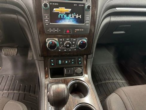 Used 2016 Chevrolet Traverse LT image 19