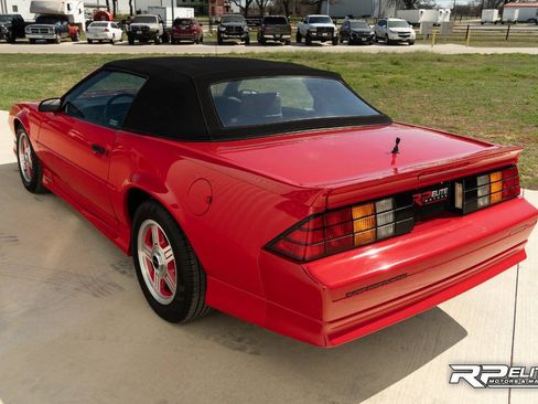 Used 1991 Chevrolet Camaro Z28 RWD image 8