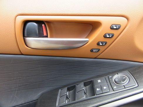 Used 2023 Lexus IS 300 AWD w/ Premium Package image 28