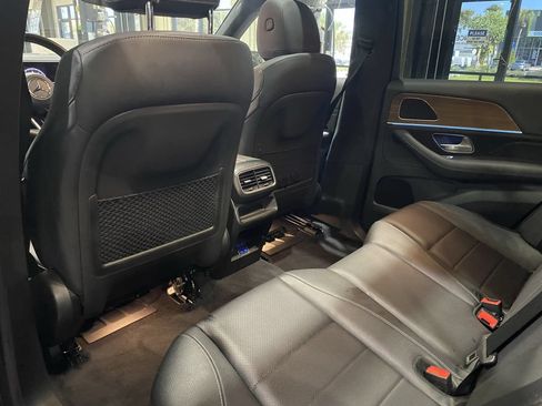 Used 2025 Mercedes-Benz GLE 350 4MATIC image 5