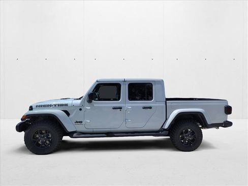 New 2025 Jeep Gladiator High Tide image 5