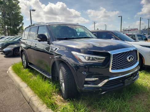 Certified 2019 INFINITI QX80 Luxe w/ Proassist Package AWD/4WD image 2