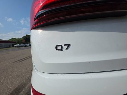 Used 2025 Audi Q7 2.0T Premium w/ Convenience Plus Package AWD/4WD image 28