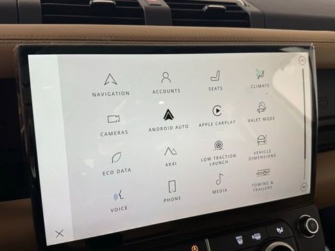 New 2026 Land Rover Defender 130 X-Dynamic SE image 35
