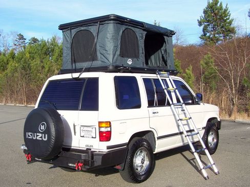 Used 1994 Isuzu Trooper S image 2