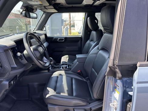 Used 2025 Ford Bronco Badlands AWD/4WD image 11