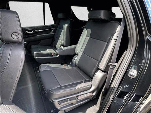 Certified 2023 GMC Yukon Denali image 28