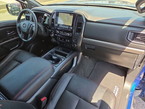 Used 2020 Nissan Titan PRO-4X w/ Pro-4x Convenience Package AWD/4WD image 18