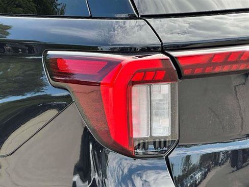 New 2026 Ford Explorer ST-Line AWD/4WD image 8