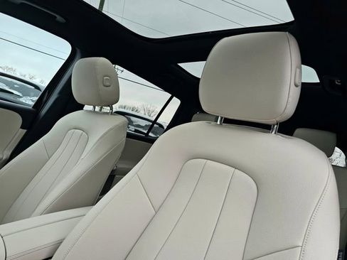 New 2026 Mercedes-Benz GLB 250 4MATIC image 18