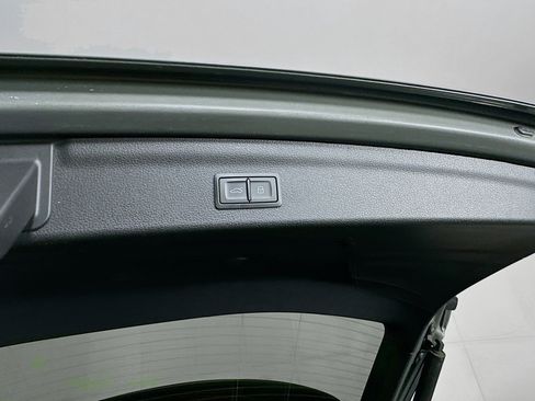 Used 2024 Audi Q3 2.0T Premium image 29