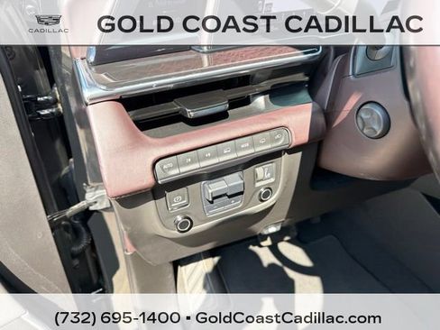 Used 2021 Cadillac Escalade Sport Platinum AWD/4WD image 25